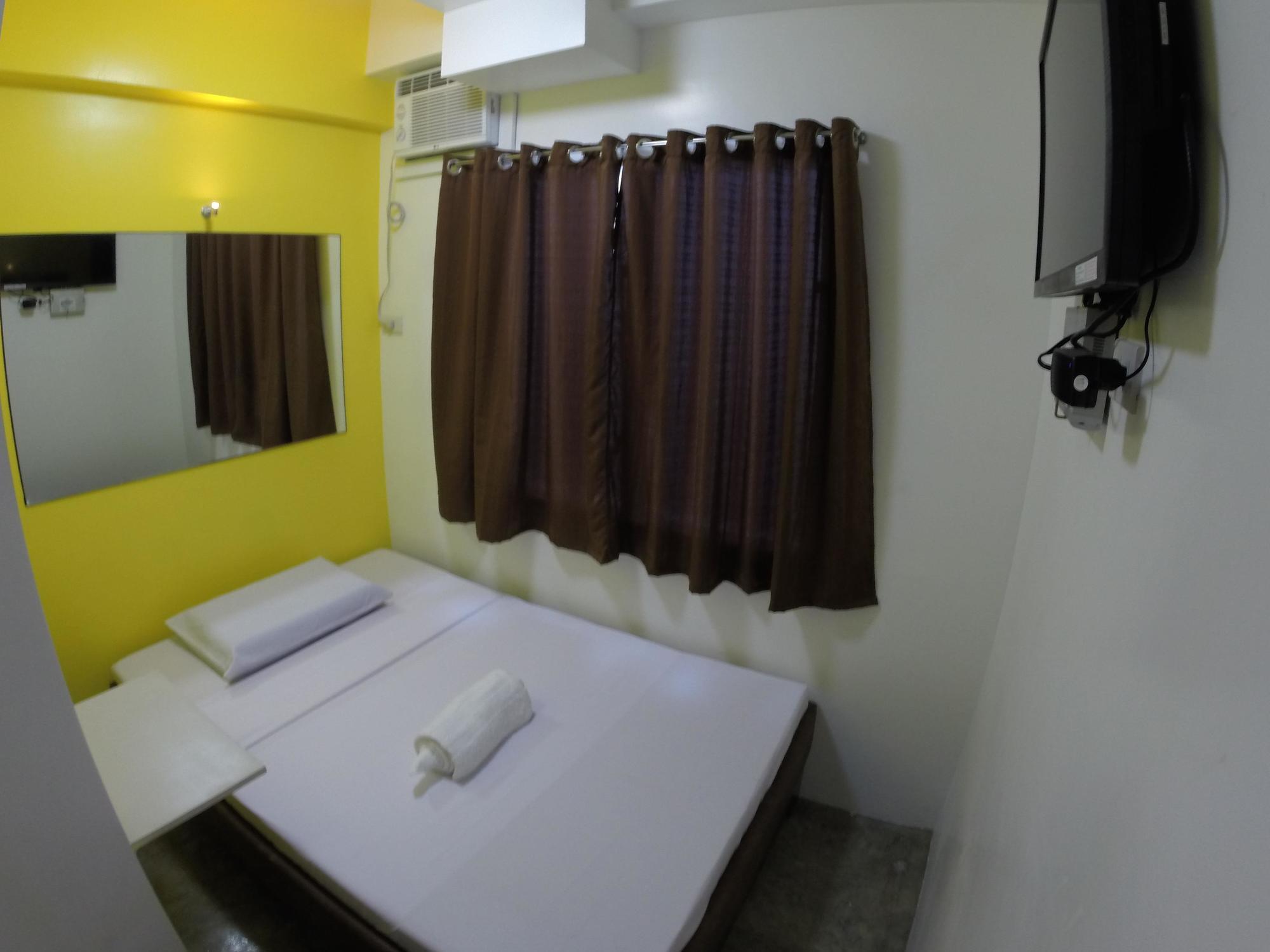 G-Galyx Inn Hotel Кагаян де Оро Екстериор снимка