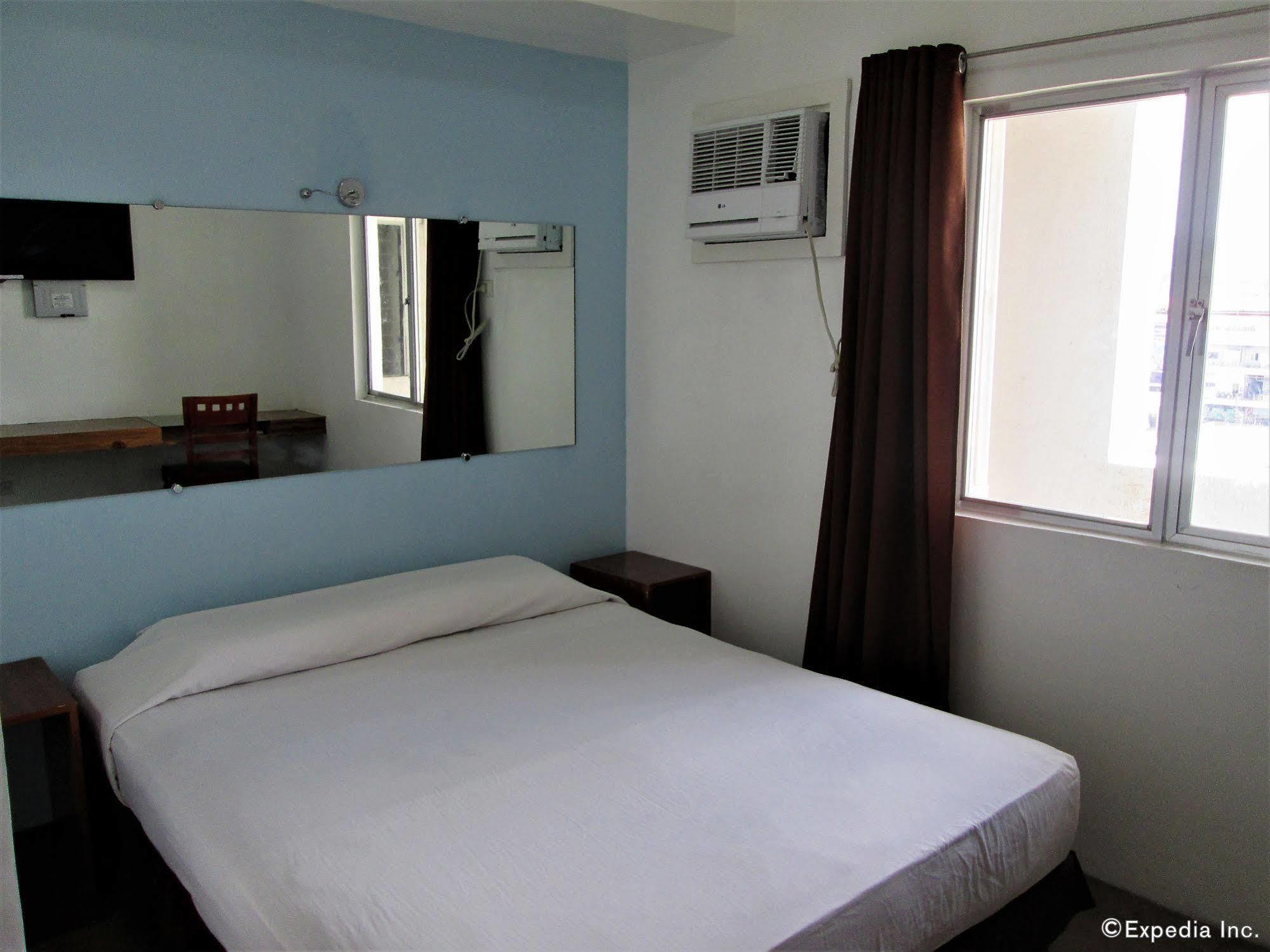 G-Galyx Inn Hotel Кагаян де Оро Екстериор снимка