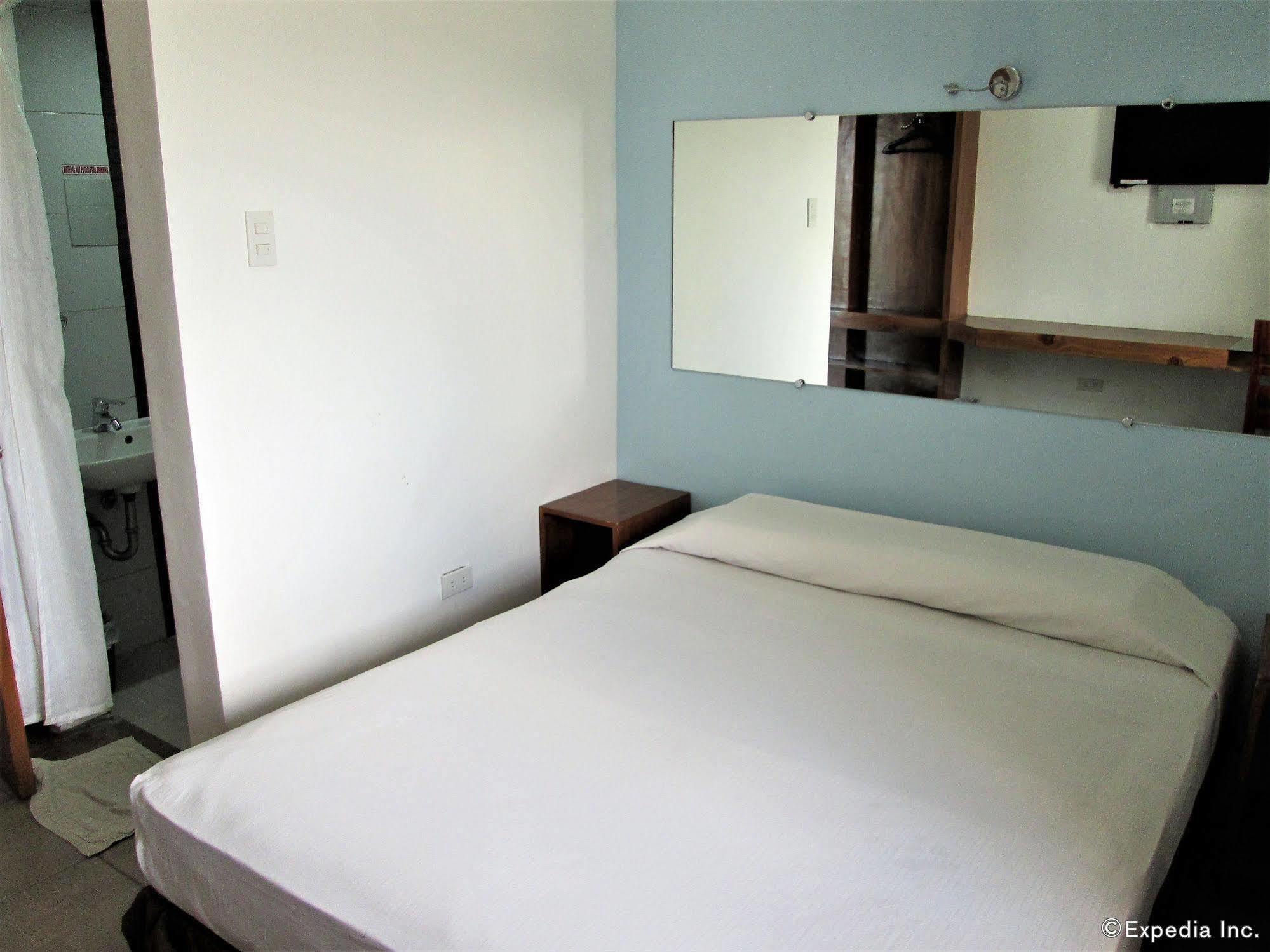 G-Galyx Inn Hotel Кагаян де Оро Екстериор снимка