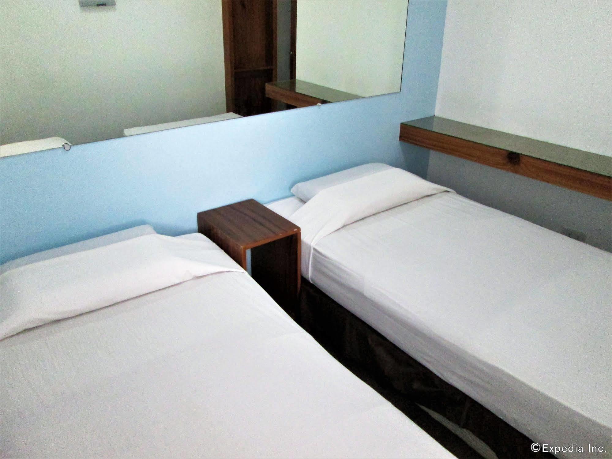 G-Galyx Inn Hotel Кагаян де Оро Екстериор снимка