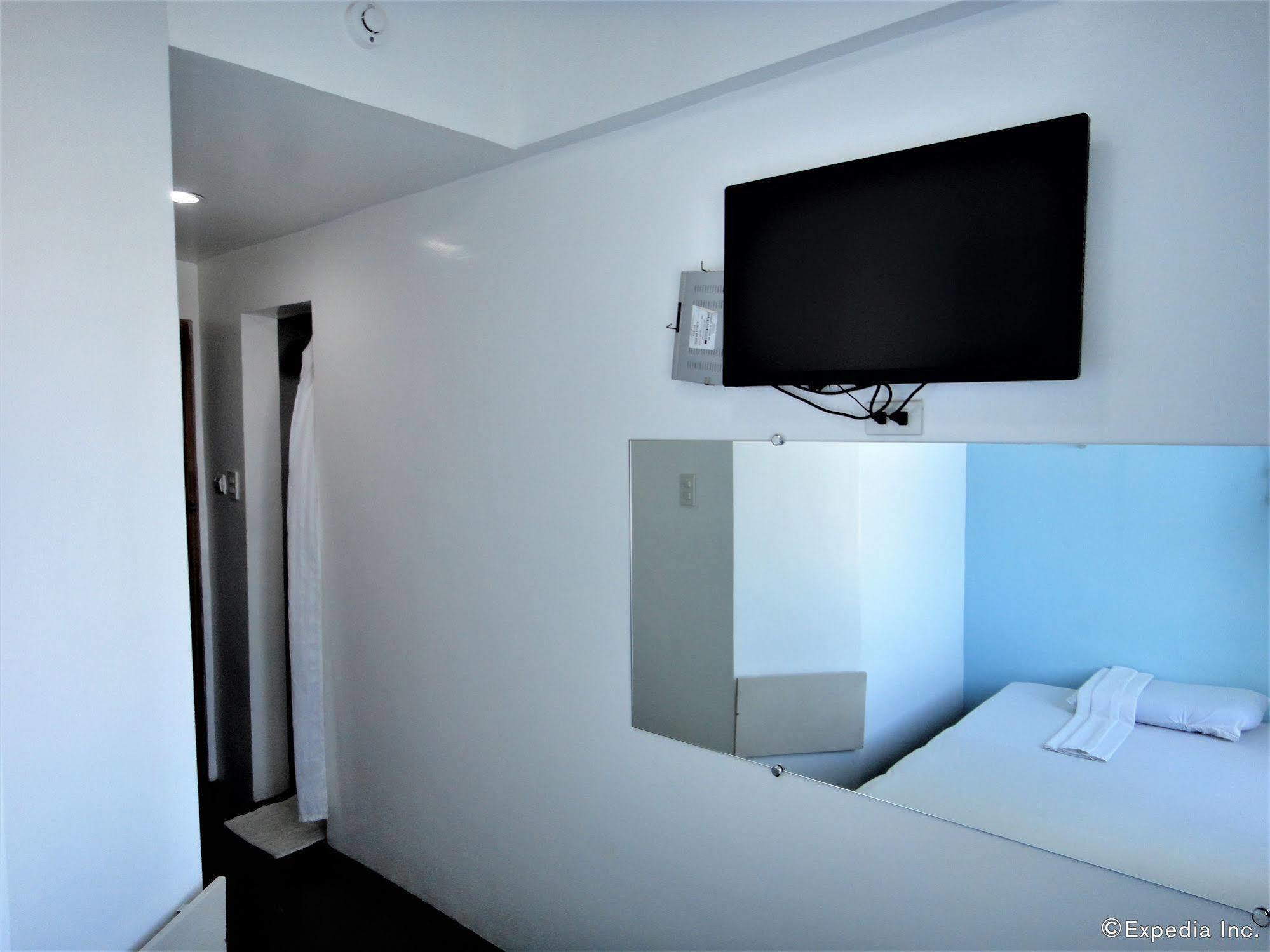 G-Galyx Inn Hotel Кагаян де Оро Екстериор снимка